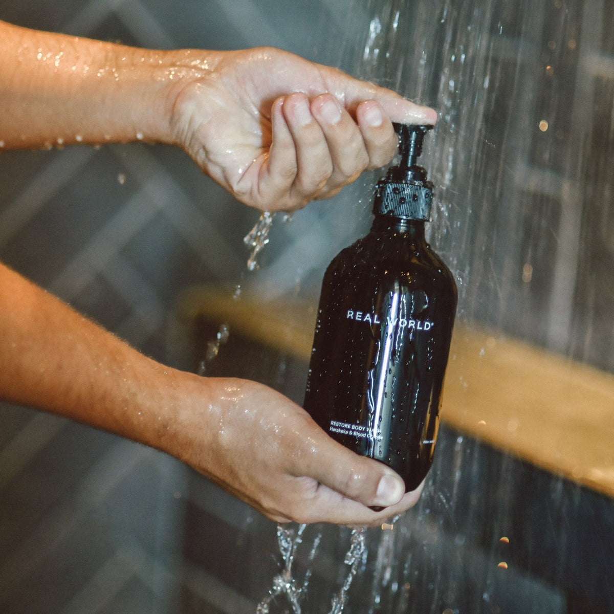 Harakeke & Blood Orange Body Wash, in use